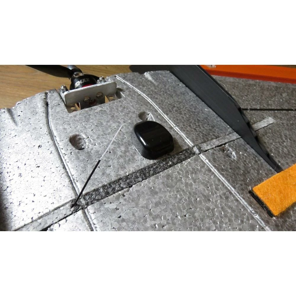 Cheapest 🛒 MenaceRC AeroPOD 5.8GHz 90° MMCX Wing Antenna - RHCP New 🤩 10 MenaceRC AeroPOD 5.8GHz 90° MMCX Wing Antenna - RHCP New